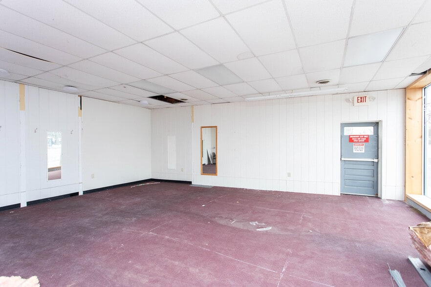 More Photos Of 1995 Central Ave, Albany Storefront Retail Office For Lease