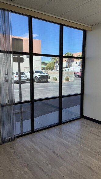 More Photos Of 5136 W Patrick Ln, Las Vegas Warehouse For Lease