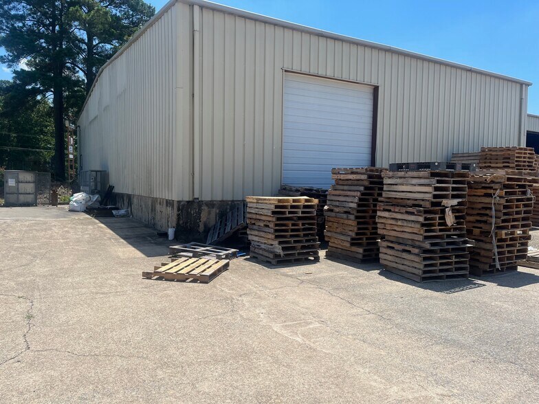 More Photos Of 11714 Arch St Pike, Little Rock Warehouse For Lease