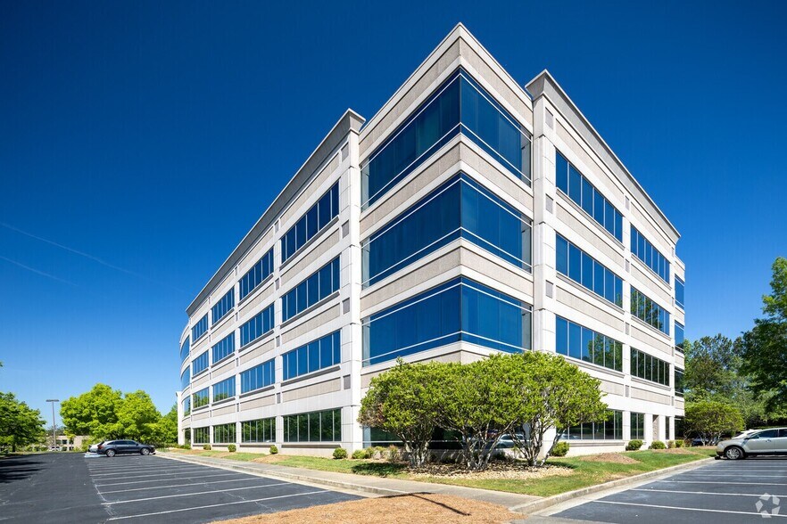 More Photos Of 925 North Point Pky, Alpharetta Coworking Space