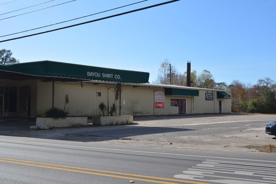 More Photos Of 14060 S Wintzell Ave, Bayou La Batre General Retail For Lease