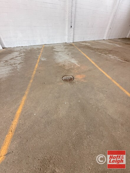 More Photos Of 2435 Saint Clair Ave NE, Cleveland General Retail For Lease