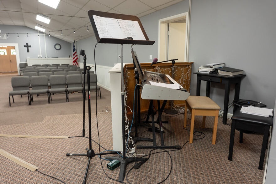 More Photos Of 8159 Standifer Gap Rd, Chattanooga Religious Facility For Sale