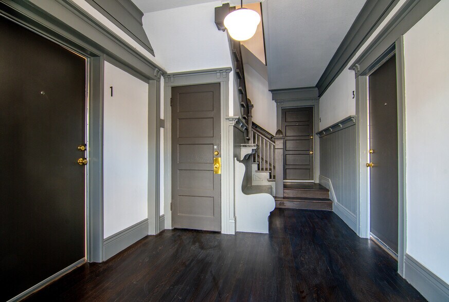 More Photos Of 1732 N Wilton Pl, Los Angeles Apartments For Sale