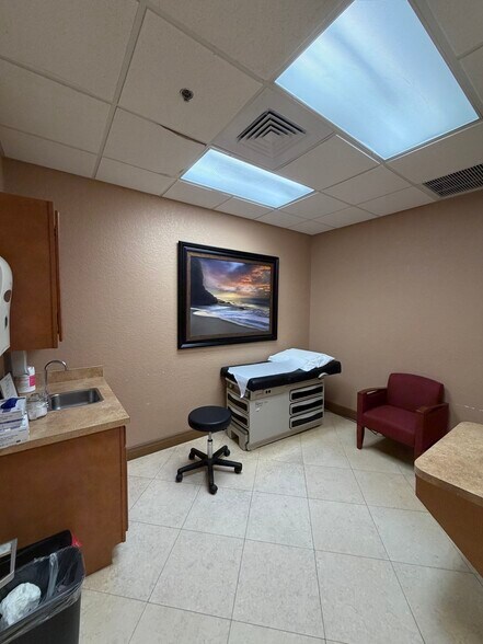 More Photos Of 917 Rinehart Rd, Lake Mary Medical For Sale