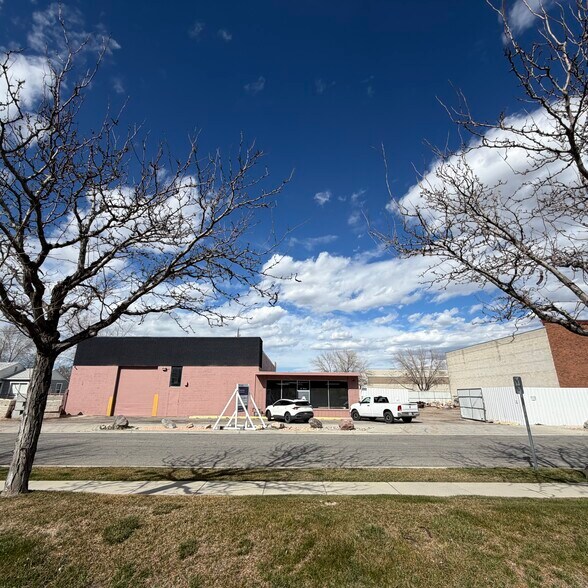 Primary Photo Of 34 W Guest Ave, Salt Lake City Service For Sale