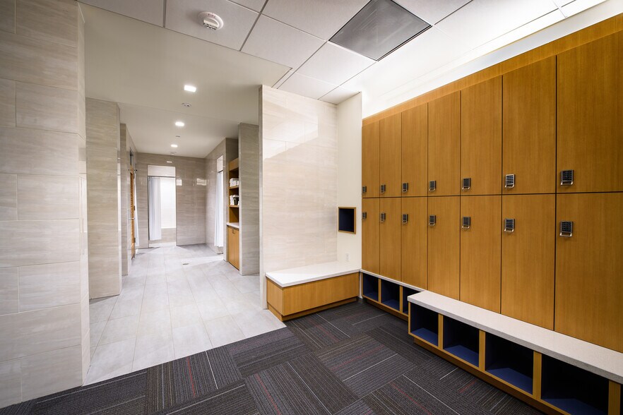 More Photos Of 3737 Buffalo Speedway Ave, Houston Office For Lease