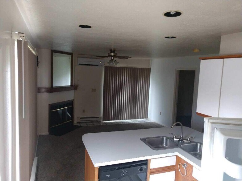 More Photos Of 6271 US Highway 322, Hartstown Apartments For Sale