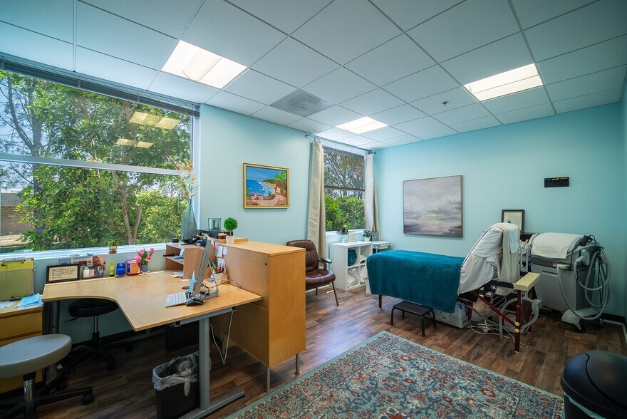 More Photos Of 5927 Balfour Ct, Carlsbad Office For Sale