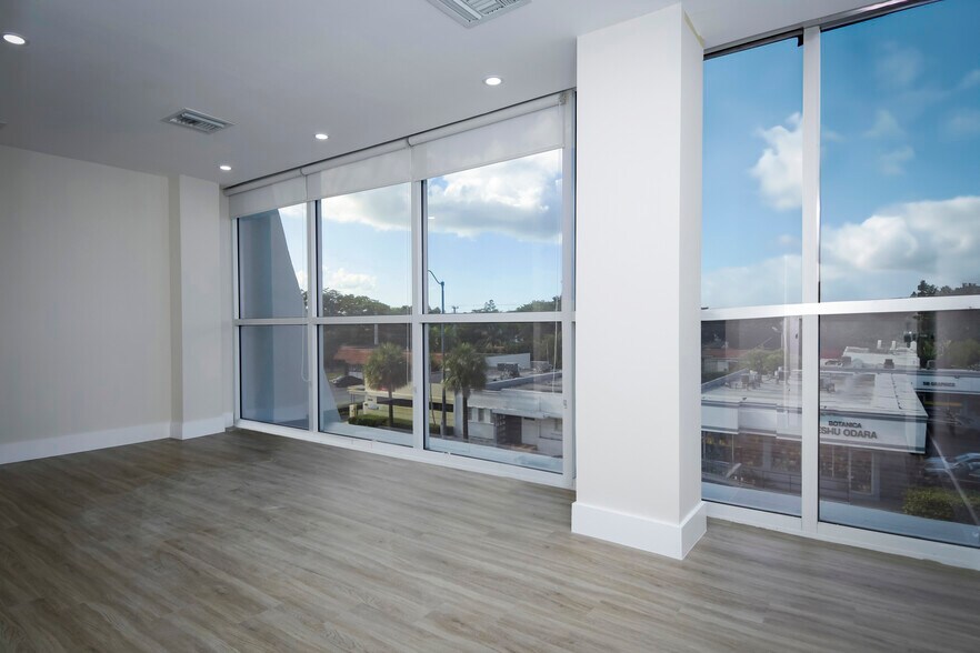 More Photos Of 5539 SW 8th St, Coral Gables Medical For Sale