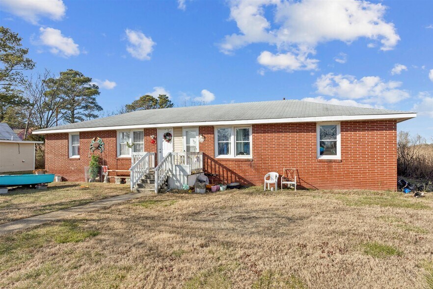 More Photos Of 1221 Poquoson Ave, Poquoson Apartments For Sale