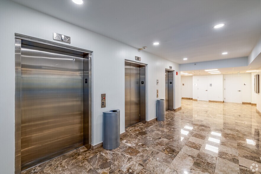 More Photos Of 780-782 NW 42nd Ave, Miami Office For Lease