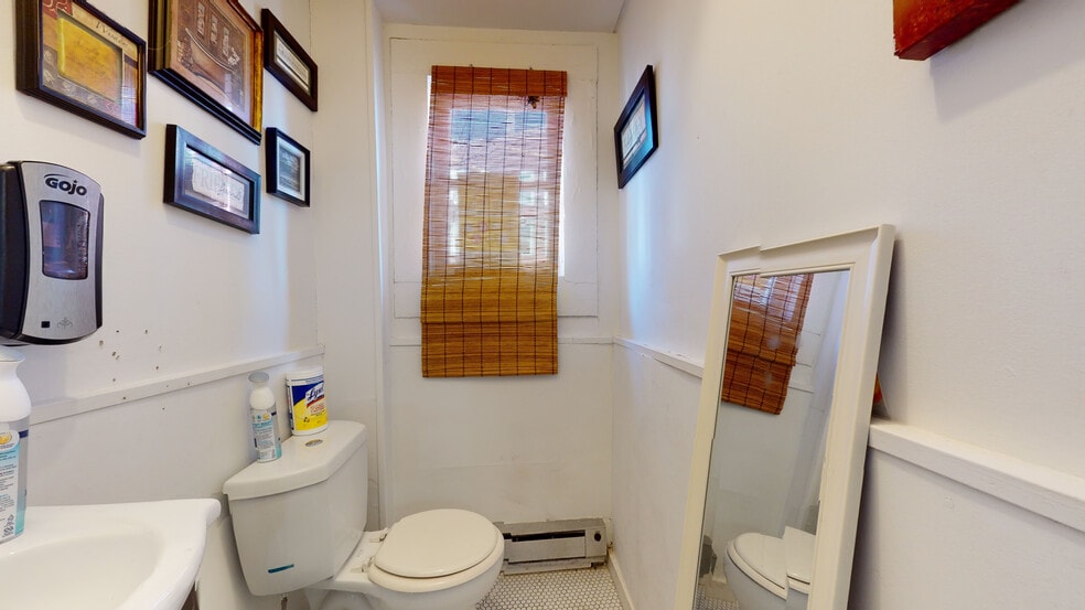 More Photos Of 934 State St, New Haven Apartments For Lease