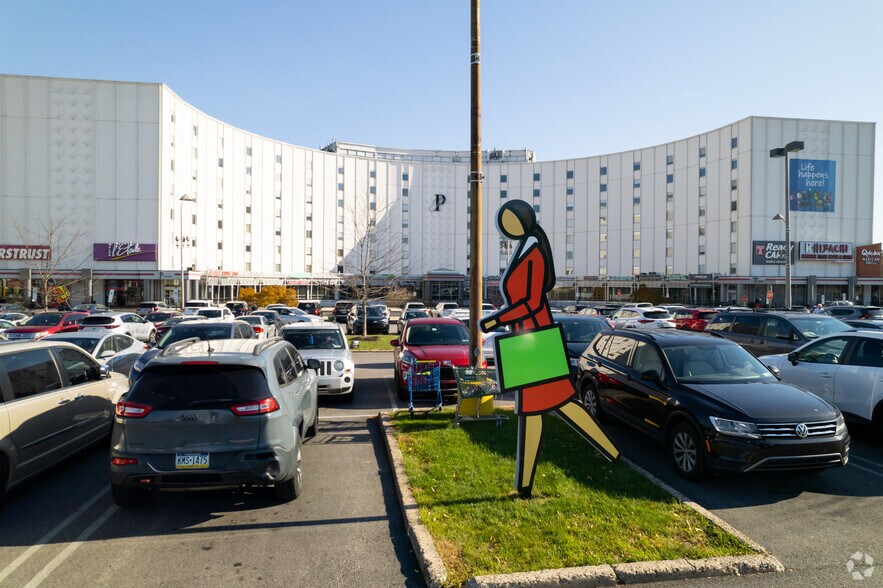 More Photos Of 261 Old York Rd, Jenkintown Medical For Lease