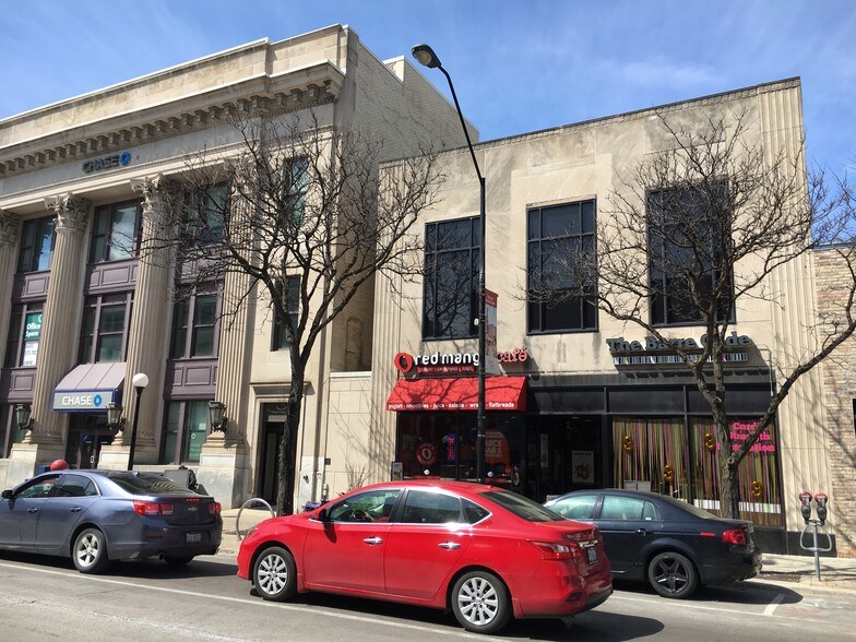 More Photos Of 1040-1044 Lake St, Oak Park Storefront Retail Office For Lease