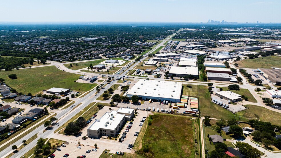 More Photos Of 3033 Military Pky, Mesquite Warehouse For Lease