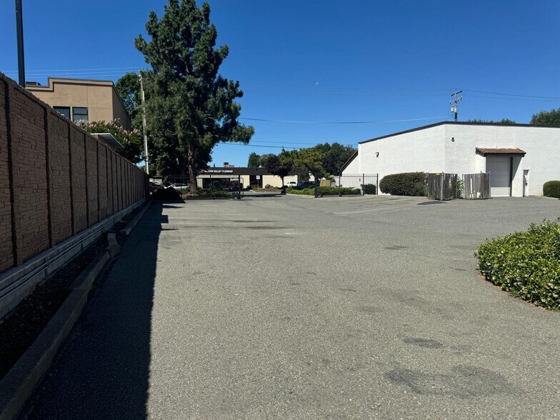More Photos Of 1868-1872 Stone Ave, San Jose Manufacturing For Lease