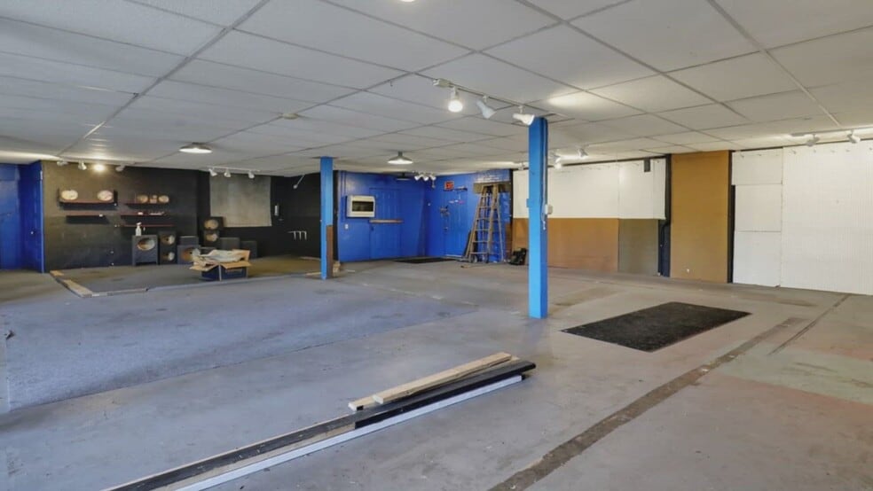 Primary Photo Of 1524 Friedensburg Rd, Reading Storefront Retail Residential For Sale