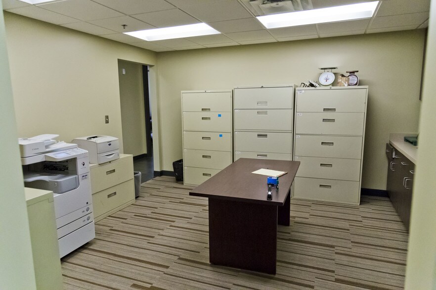 More Photos Of 1616 S Main St, Tulsa Office For Lease