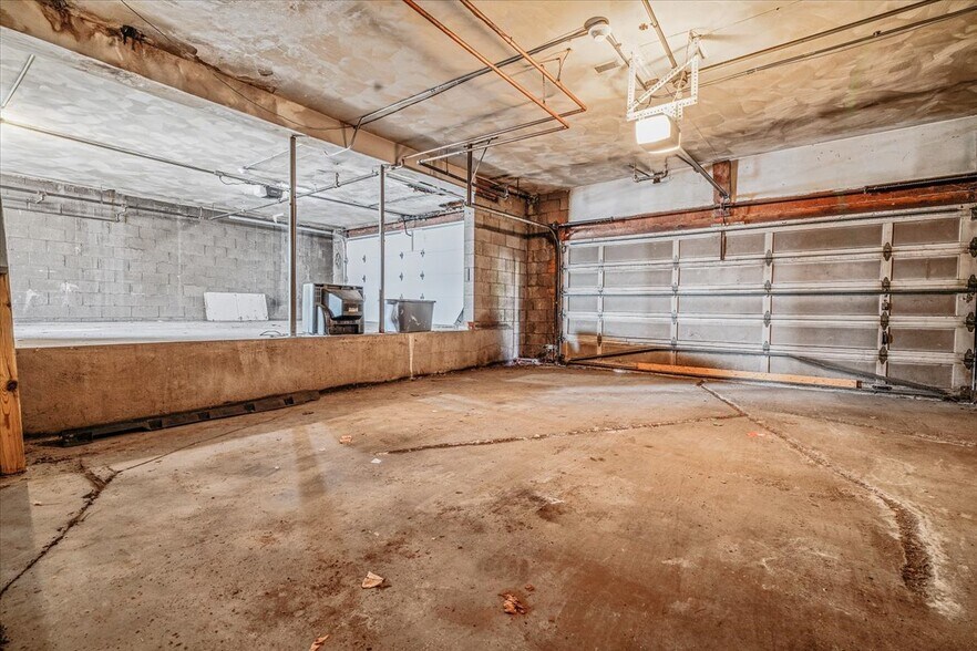 More Photos Of 723 Braddock Ave, Braddock Office For Sale
