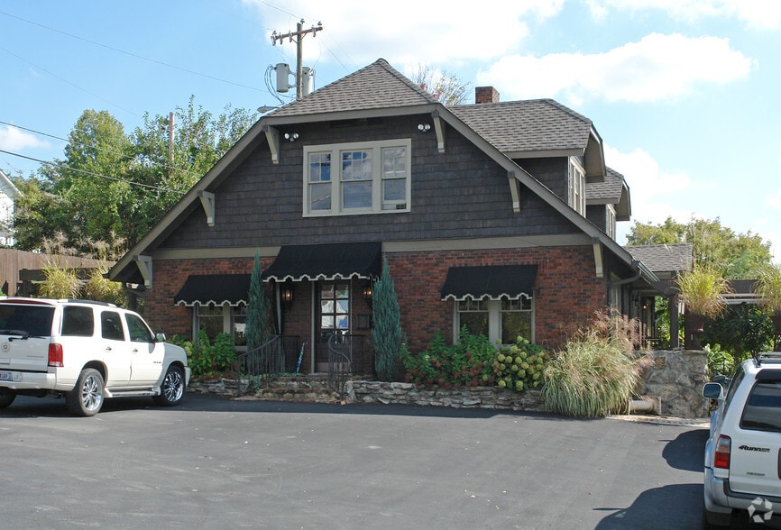 More Photos Of 707 Inverness Ave, Nashville Restaurant For Sale