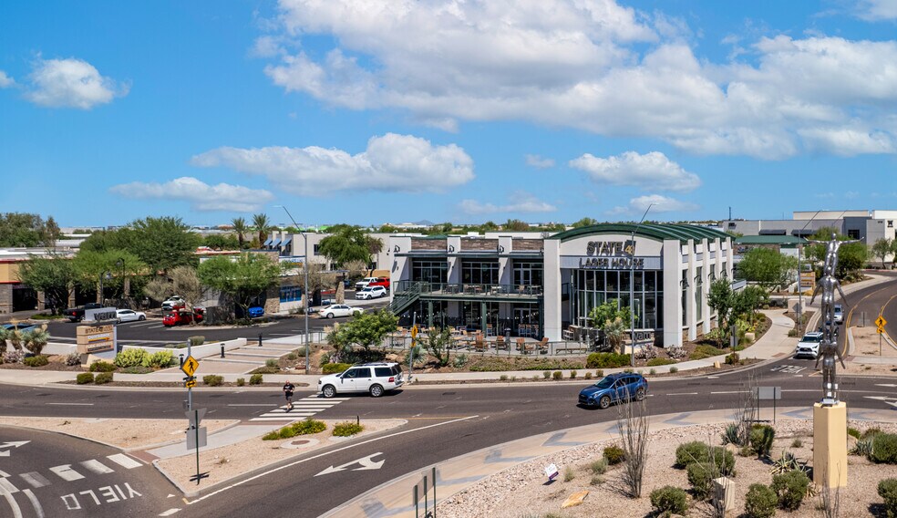 More Photos Of 15600 N Hayden Rd, Scottsdale Storefront For Lease