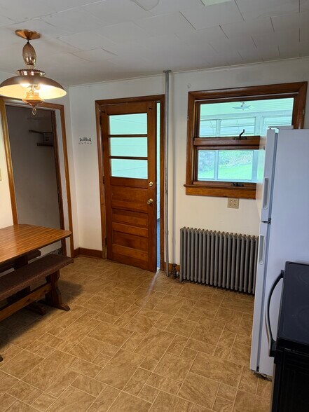 More Photos Of 50 Kirkendall Ave, Shavertown Flex For Sale