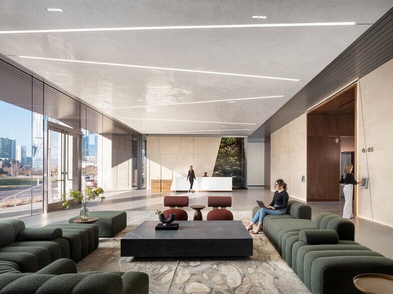 More Photos Of 401 S 1st St, Austin Office For Sale