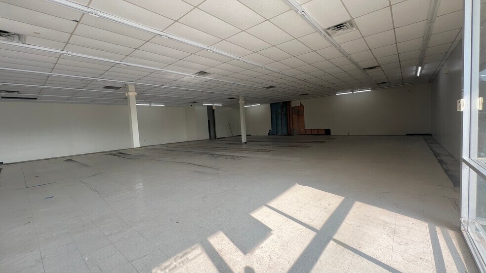 More Photos Of 162 S Broadway, Pennsville Freestanding For Lease