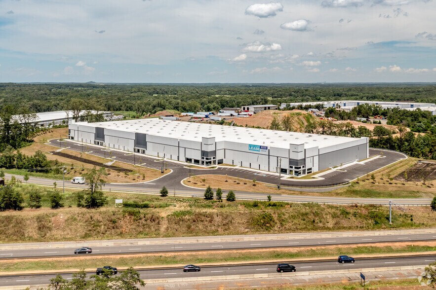 More Photos Of 7413 Cushing Rd, Manassas Warehouse For Lease