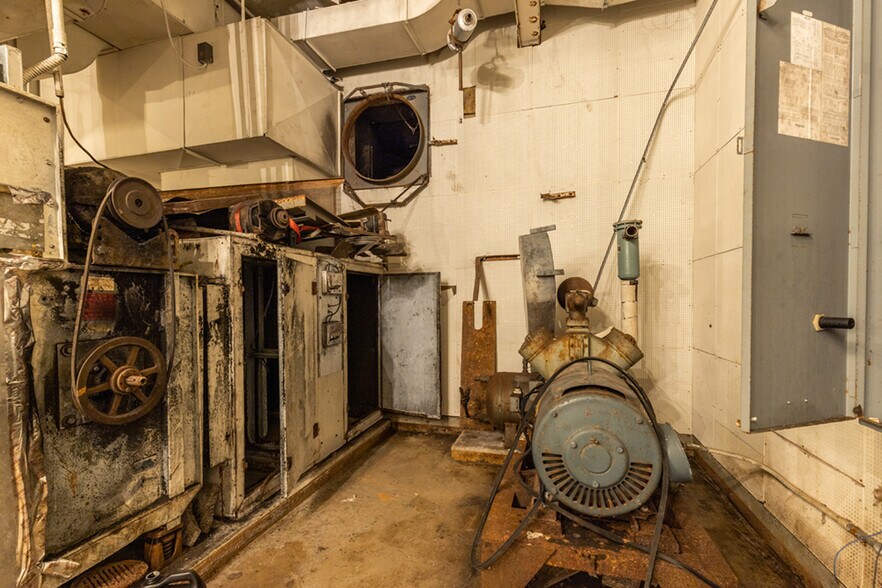 More Photos Of 8871 Griffith Rd, Nashville Warehouse For Sale