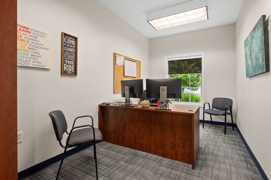 More Photos Of 12800 Hospitality Way, Ocean City Office For Sale