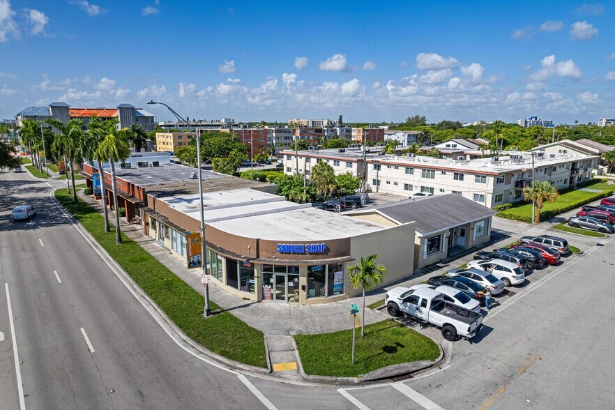More Photos Of 16978-16990 NE 19th Ave, North Miami Beach Storefront Retail Office For Lease