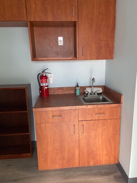 More Photos Of 2650 Bahia Vista St, Sarasota Medical For Sale