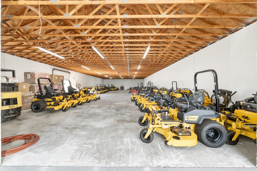 More Photos Of 818 N Magnolia Ave, Ocala Warehouse For Sale