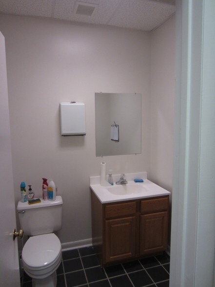 More Photos Of 401-405 Gordon Dr, Exton Medical For Lease