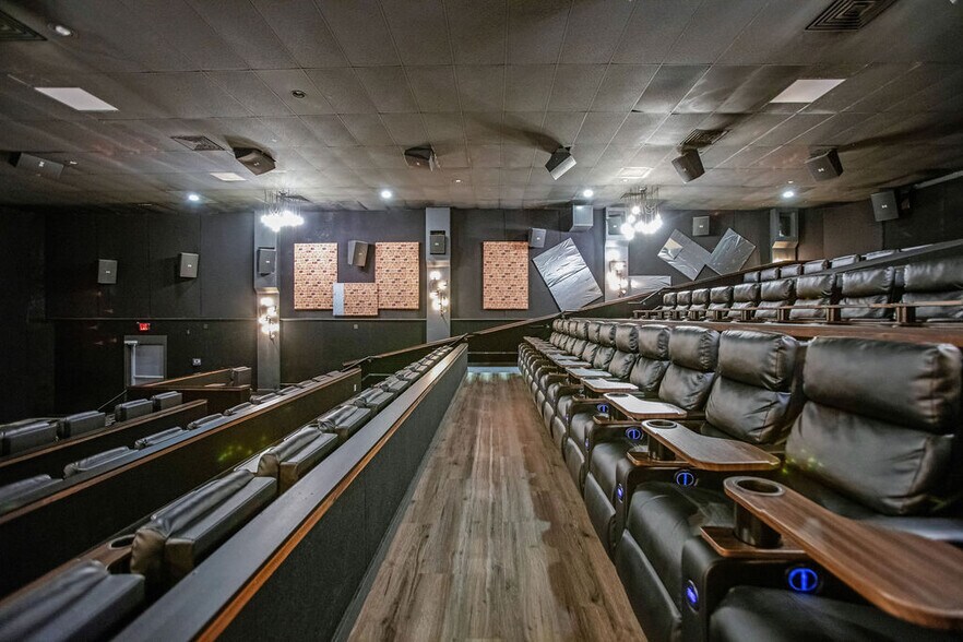 More Photos Of 4000 Fort Campbell Blvd, Hopkinsville Movie Theatre For Sale