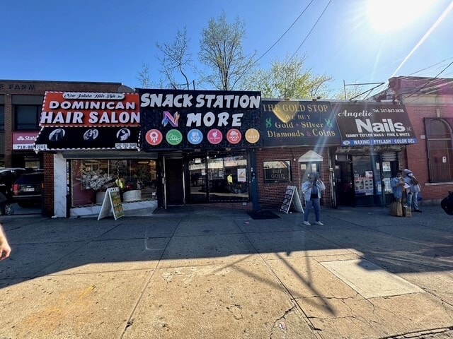 More Photos Of 720-724 E 233rd St, Bronx General Retail For Sale