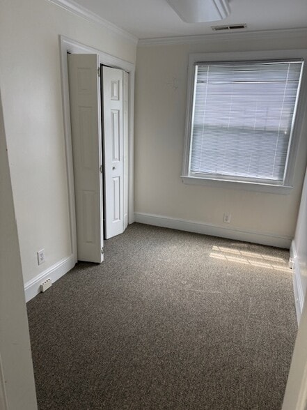 More Photos Of 203 W Bayshore Blvd, Jacksonville Office Residential For Lease