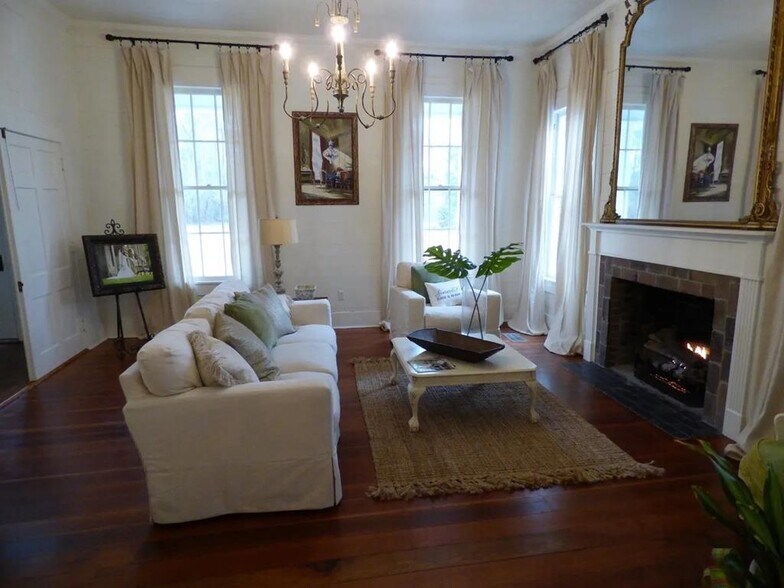 More Photos Of 3054 Highway 24 W, Summit Lodge Meeting Hall For Sale