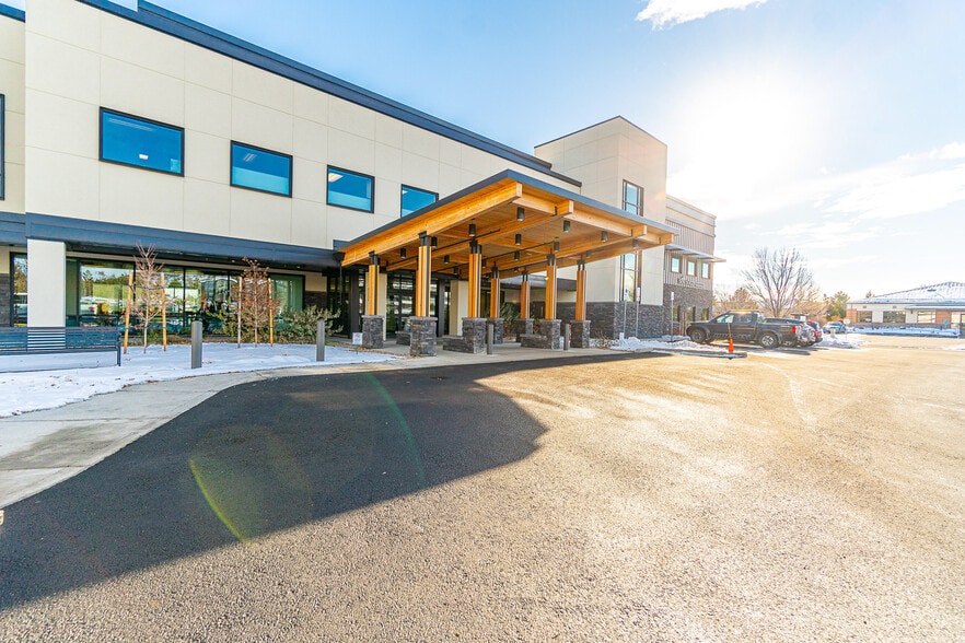 Primary Photo Of 1342 NE Medical Center Dr, Bend Medical For Lease