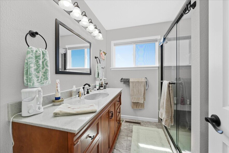 More Photos Of 2937 Merriman Rd, Medford Storefront Retail Residential For Sale