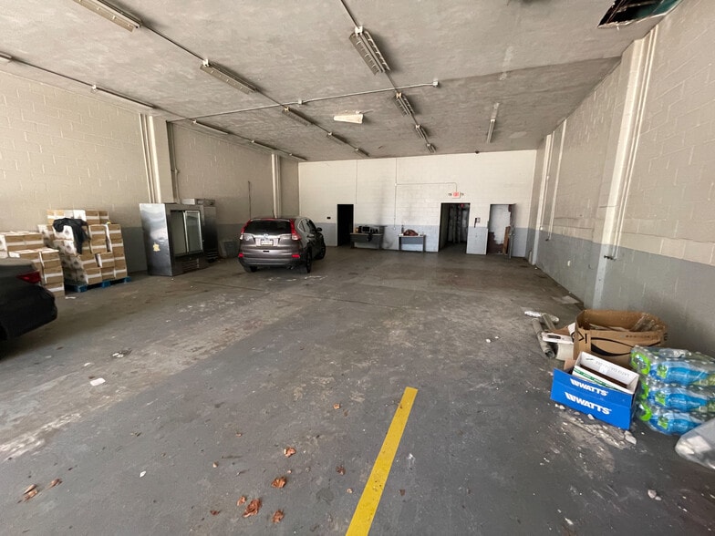 More Photos Of 7419 Washington Ave, Pittsburgh Office For Sale