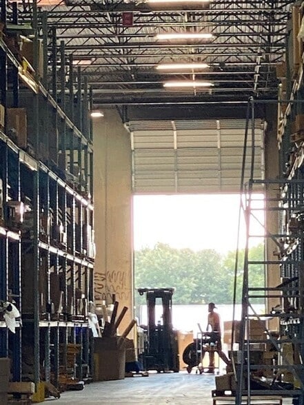 More Photos Of 8300-8310 Eastpoint Dr, Dallas Distribution For Lease