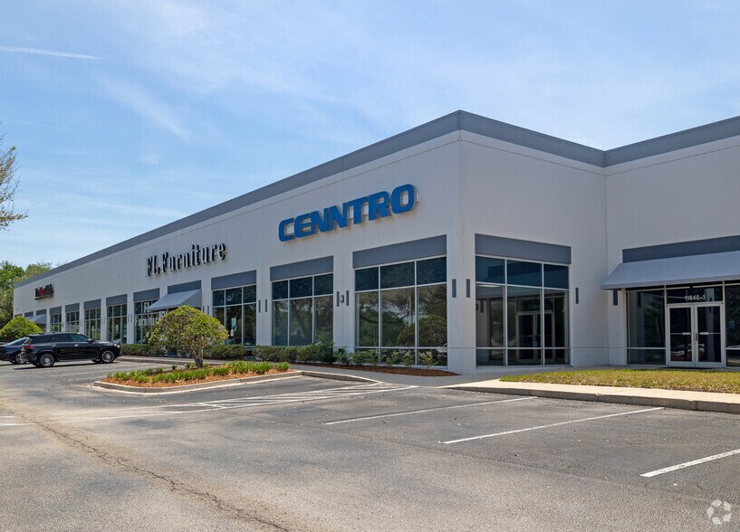 More Photos Of 11840 Beach Blvd, Jacksonville Showroom For Lease