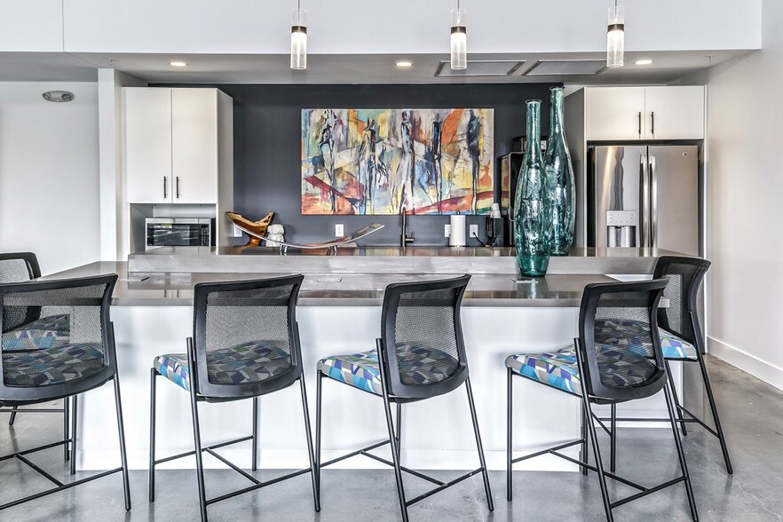 More Photos Of 1415 Cuming St NE, Omaha Apartments For Lease