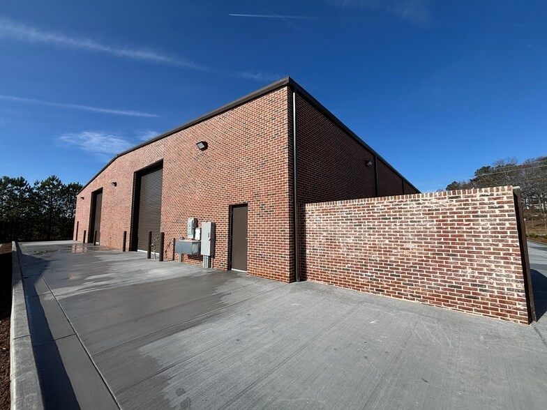 More Photos Of 3606 Explorer Trl, Oakwood Warehouse For Lease