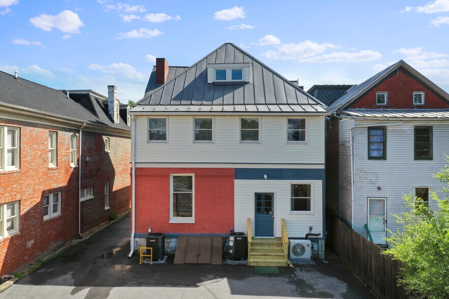 More Photos Of 408 W King St, Martinsburg Loft Creative Space For Lease