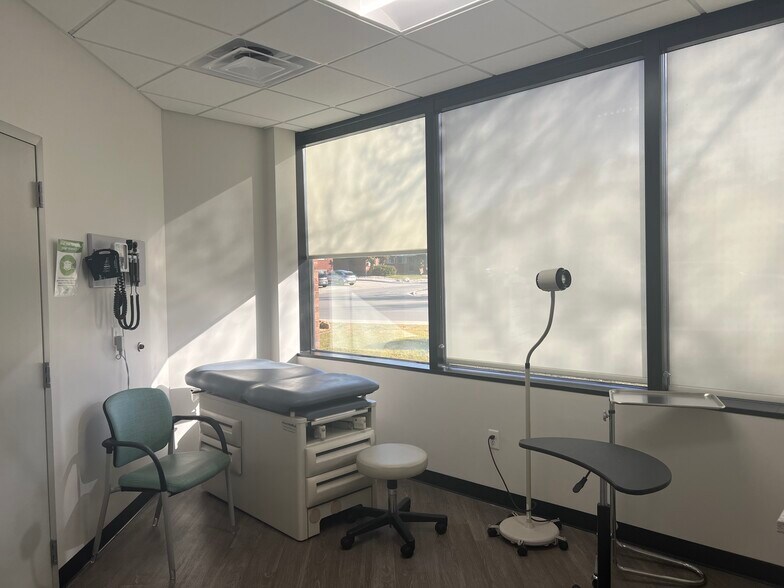 More Photos Of 4460 Highland Dr, Salt Lake City Medical For Lease