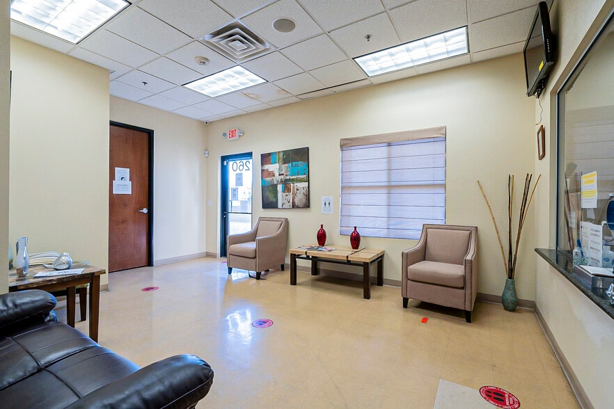 More Photos Of 7175 N Durango Dr, Las Vegas Medical For Lease
